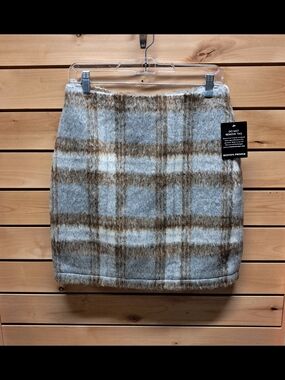 Boston Proper Boucle Mini Skirt Size 6 NWT